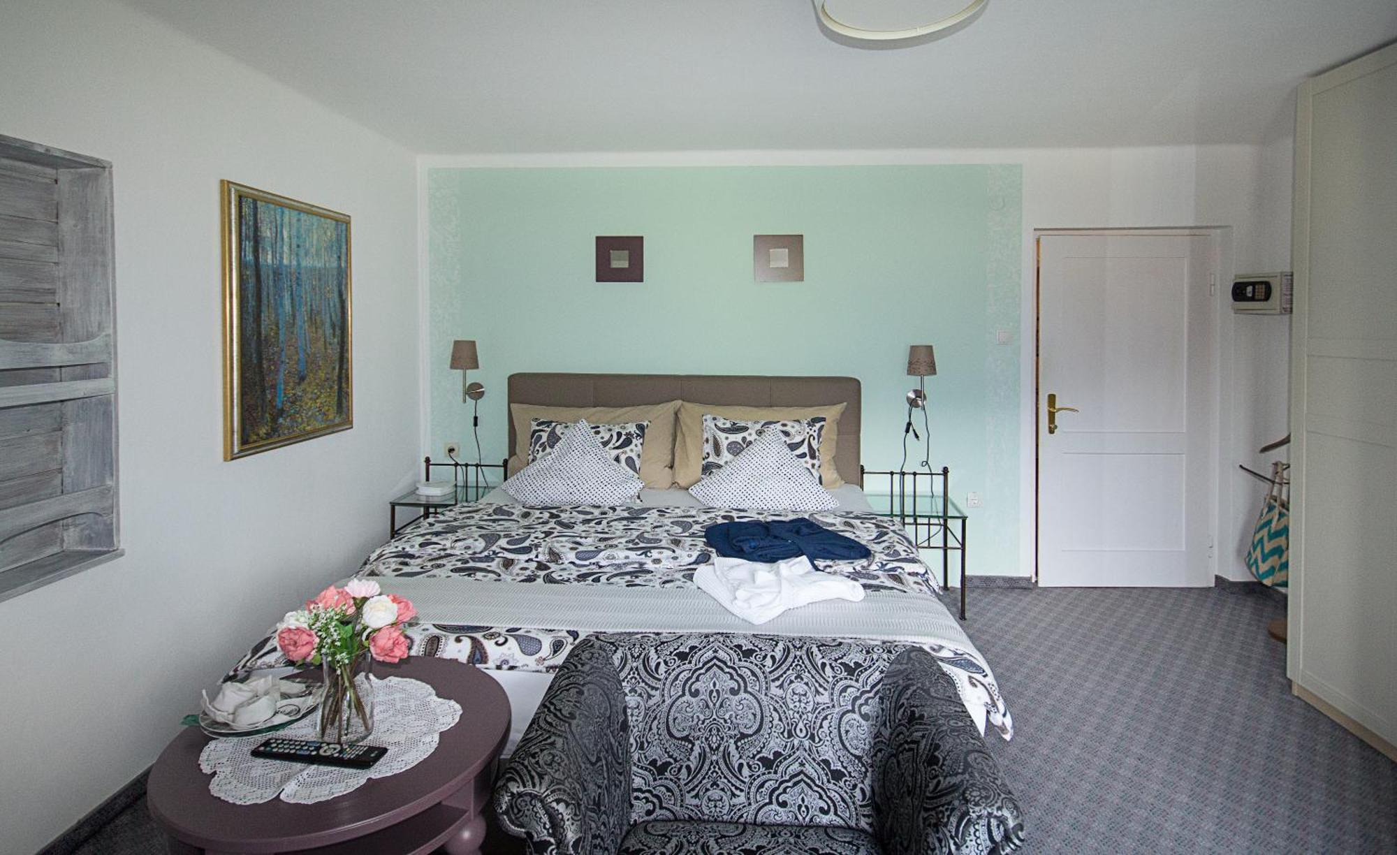 Gaestehaus Edelweiss Тельфс Екстер'єр фото